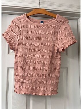 Old Navy Pink Short Sleeve Smocked Short Sleeve Top
Stretch/ Casual